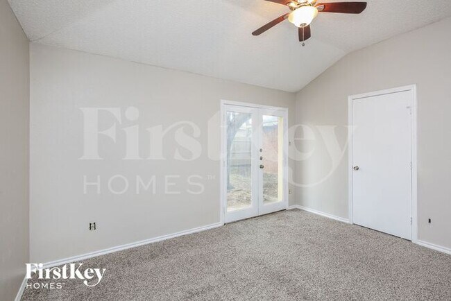 Building Photo - 6216 Fairlane Dr