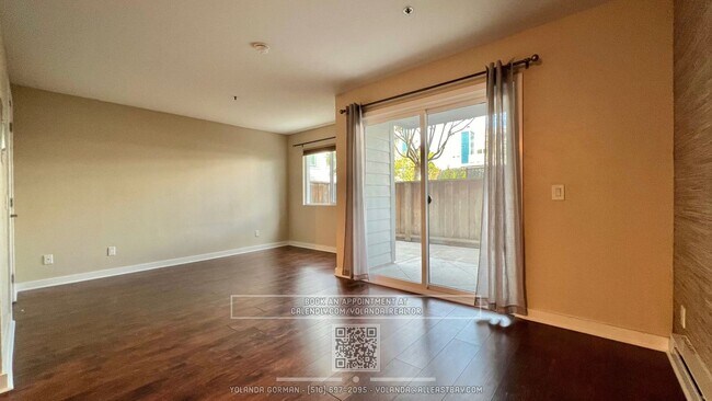 Building Photo - Sweet and Spacious studio with resort styl...