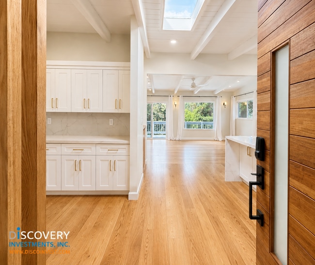 Building Photo - 6323 Girvin Dr