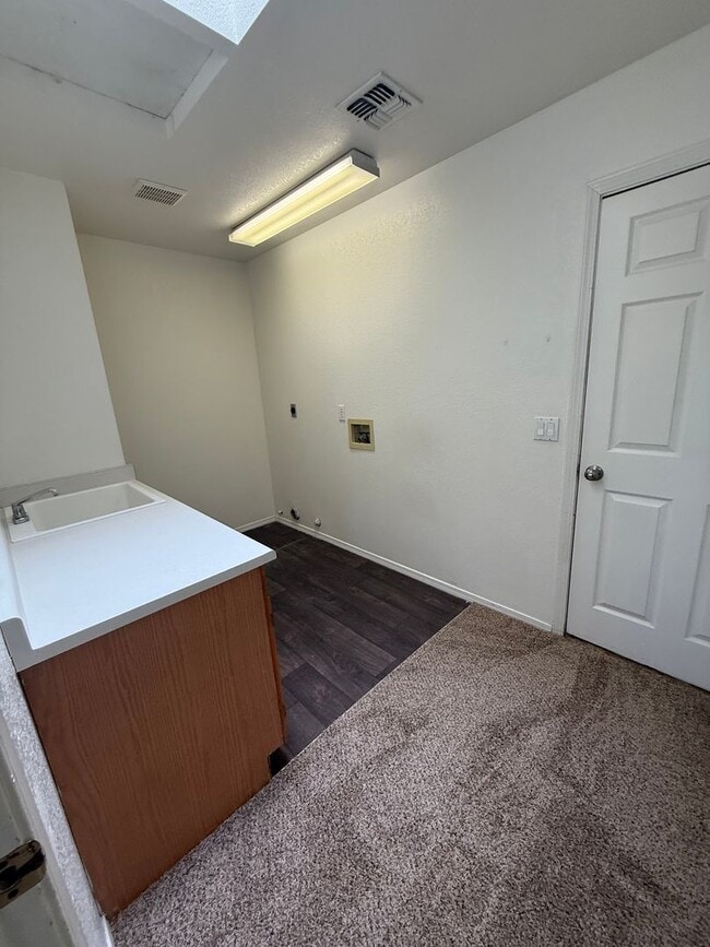 Building Photo - Contact Property Pros Property Management