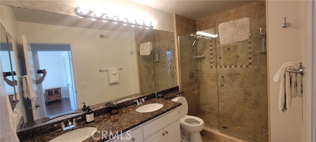 Building Photo - 1 Andria