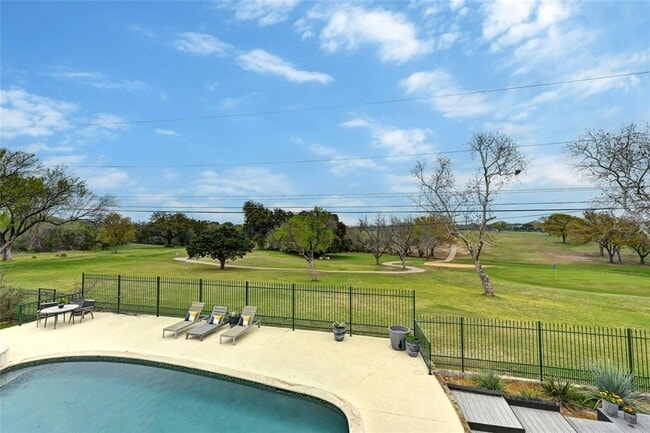 Building Photo - 5700 Penick Dr