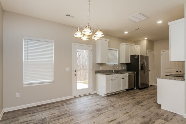 Building Photo - 812 Caper St