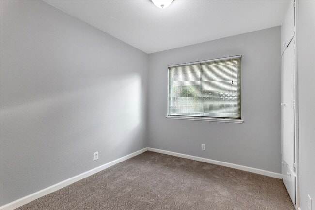 Building Photo - San Jose 4 Bedroom with Solar Power & Central A/C