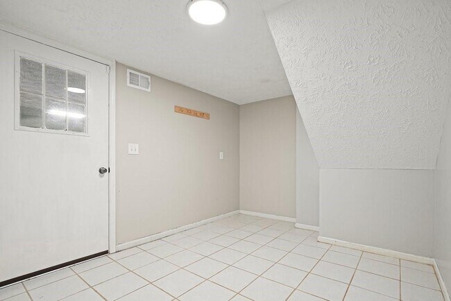 Building Photo - 1524 Brompton Ct