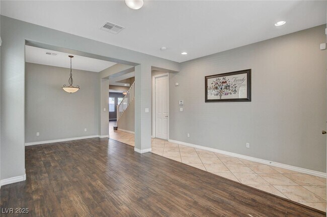 Building Photo - 44 Delighted Ave