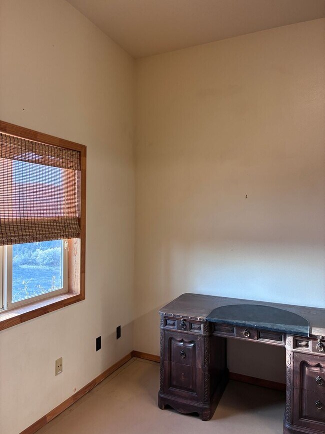 Building Photo - Peaceful Terrebonne Living Near Steelhead Falls, Unbelievable Views!