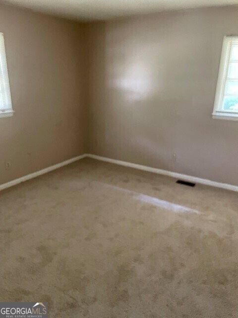 Building Photo - 10680 Eagle Dr