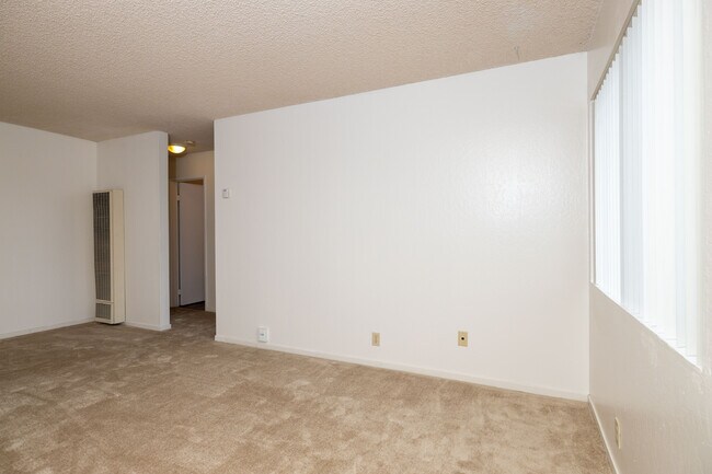 Building Photo - 300 American Canyon Rd
