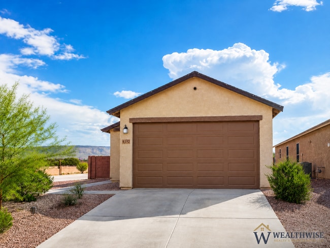Building Photo - BEAUTIFULLY UPGRADED EXCEPTIONAL HOME WITH MOUNTAIN VIEWS IN SAGUARO HAVEN
