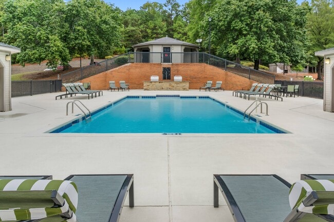 Building Photo - Riverchase Landing