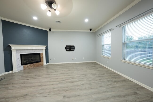 Building Photo - 9517 Eagle Knoll Dr