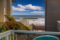 Building Photo - Steps to the Sand available 10/10/25
