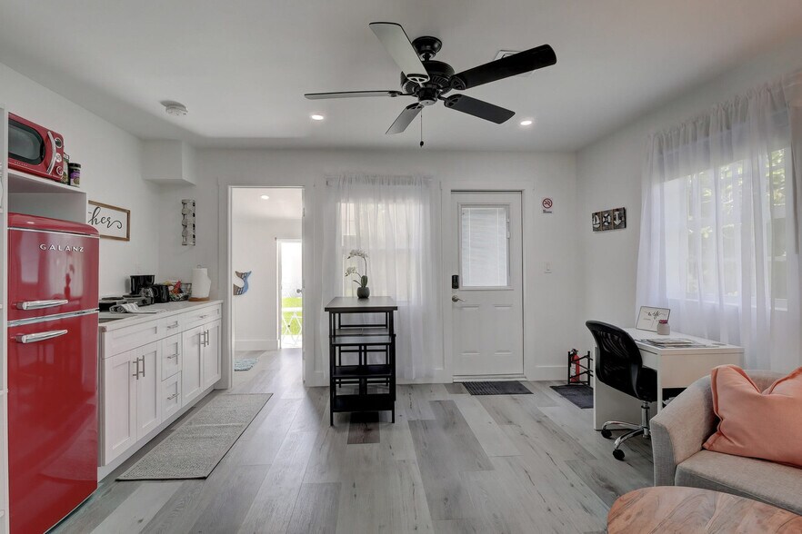 Building Photo - 27250 Shriver Ave