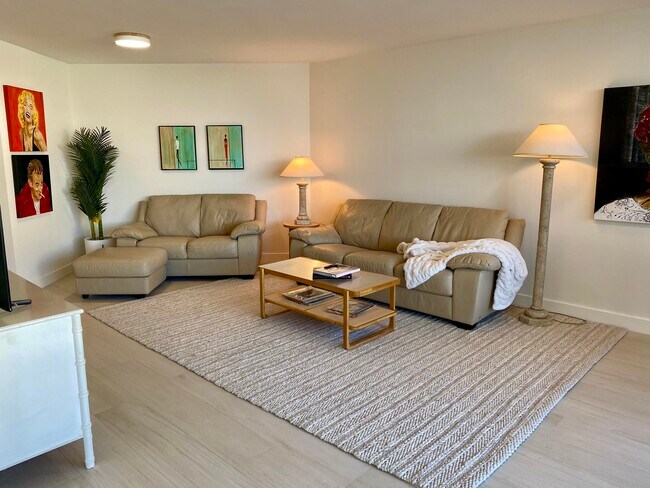 Building Photo - 3560 S Ocean Blvd