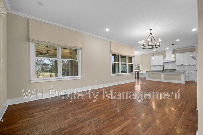 Building Photo - 311B 54th Ave N