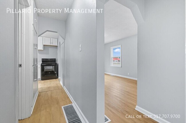 Building Photo - 15 S Post Rd