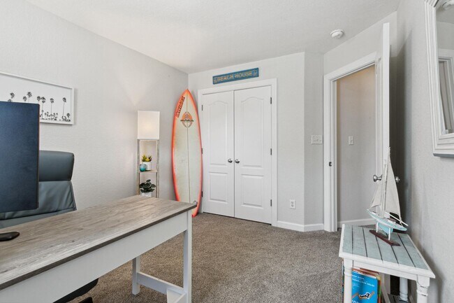 Building Photo - Oceana Area