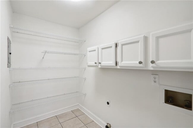 Building Photo - 421 Warm Springs Cir