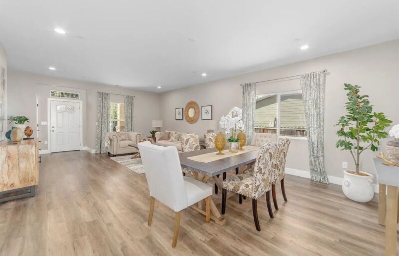 Building Photo - 955 Irem Wy