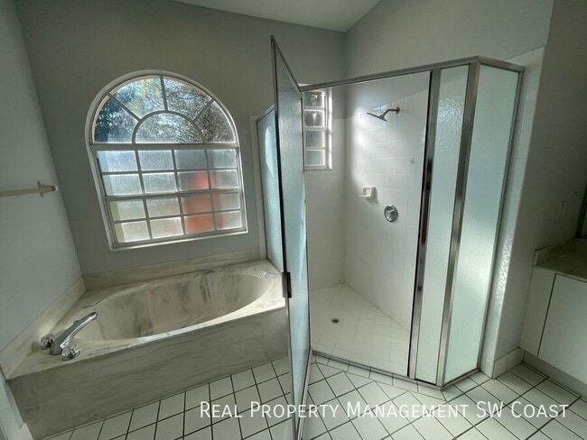 Building Photo - 816 Grand Rapids Blvd