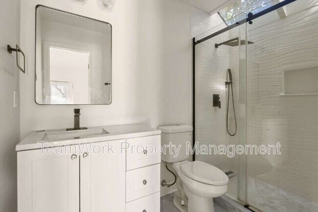 Building Photo - 1127 Snap Dragon Ct