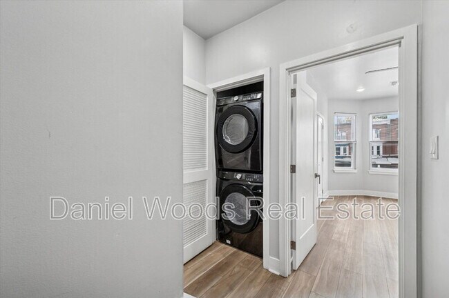 Building Photo - 1149 S 52nd St