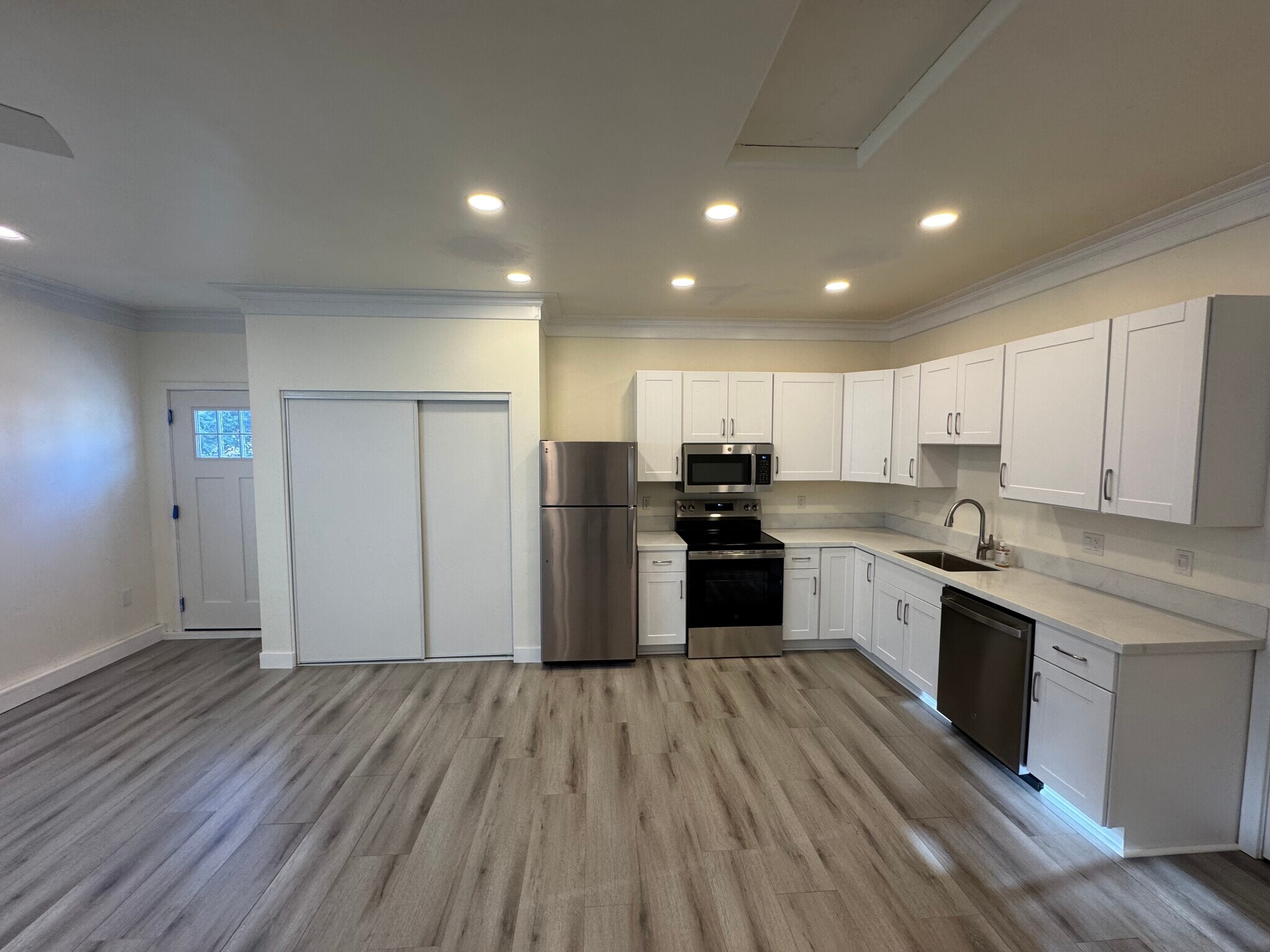 Building Photo - 4869 Benton Way