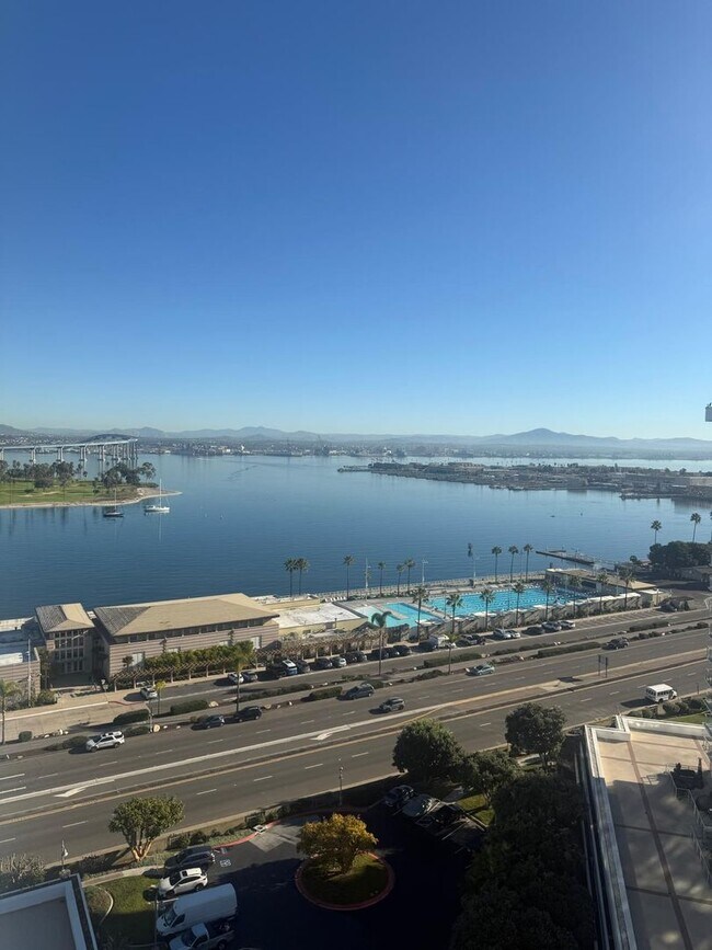 Building Photo - 1810 Avenida Del Mundo