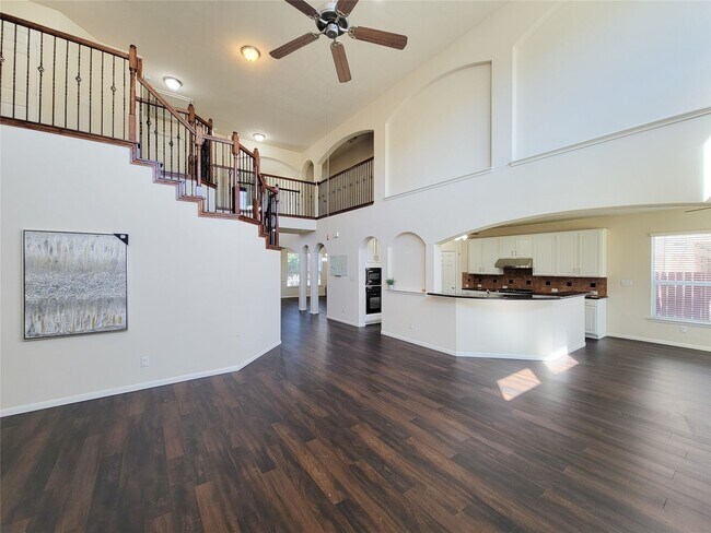 Building Photo - 26307 Langdon Ct