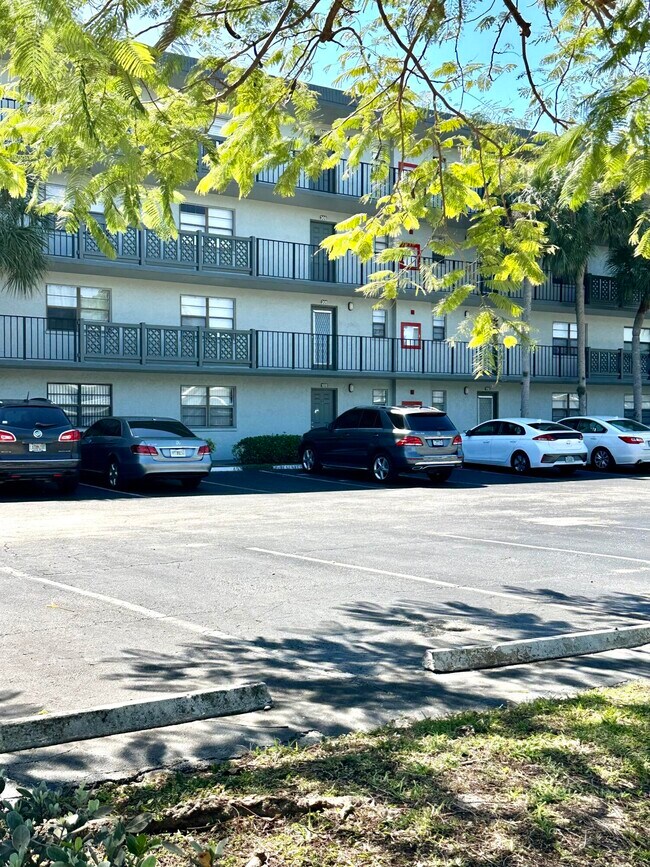 Building Photo - 9440 SW 8th St