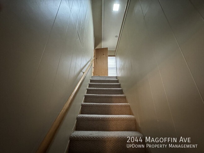 Building Photo - 2044 Magoffin Ave