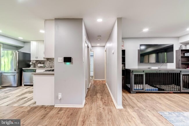 Building Photo - 6012 Westchester Dr