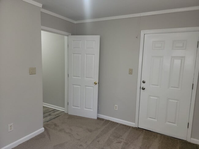 Building Photo - Henry County:  3 bedrooms, 1 Bonus, and 2 baths