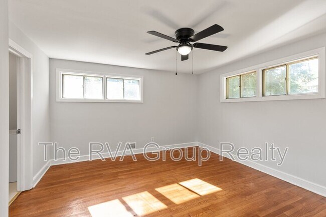 Building Photo - 6220 Debora Dr