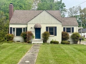 Building Photo - 1316 Poplar St