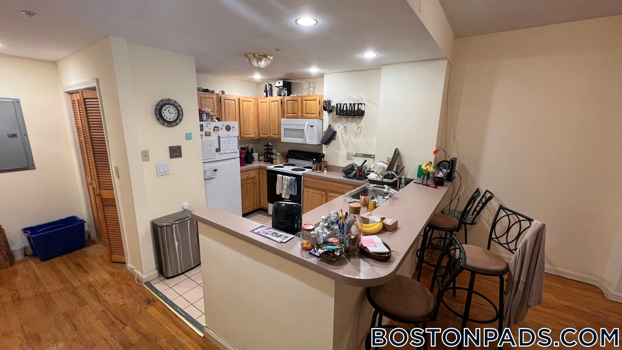 Building Photo - 1406 Beacon St