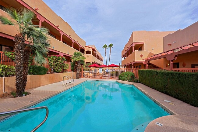 Building Photo - Kokopelli Village I