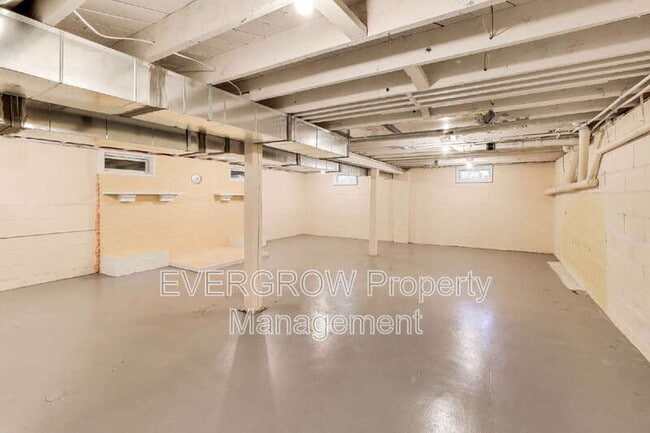 Building Photo - 3713 W 98th St