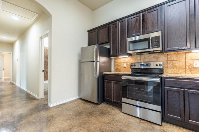 Building Photo - 218 Ragsdale Way