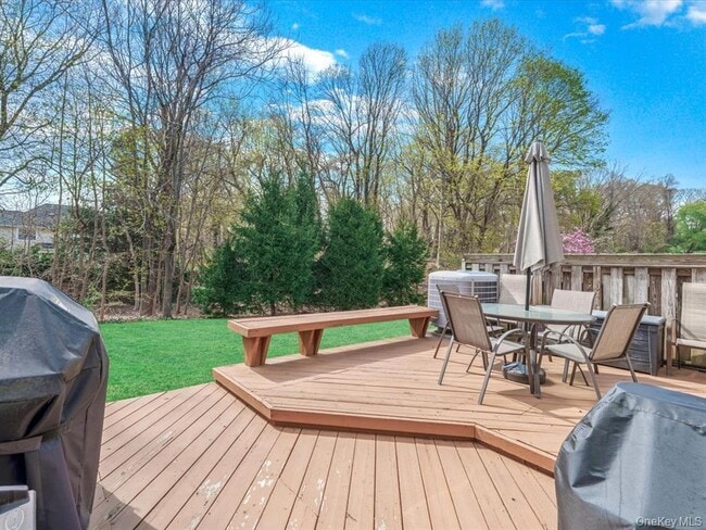 Building Photo - 54 Hidden Ridge Dr