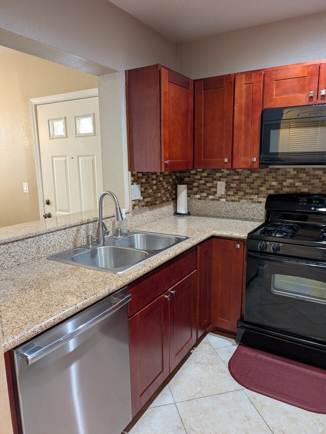 Building Photo - 24145 Del Monte Dr.
