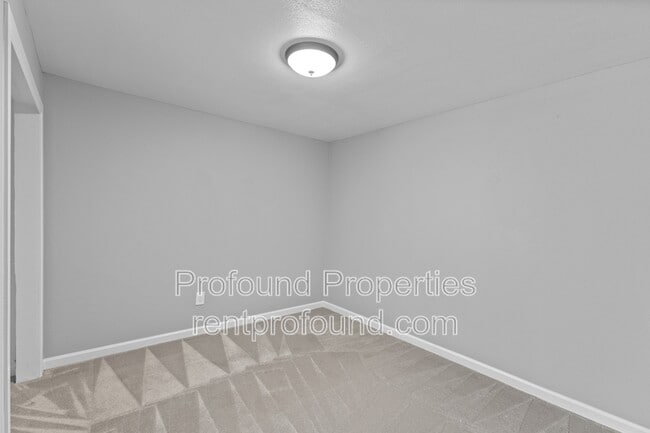 Building Photo - 12340 NW McDaniel Rd
