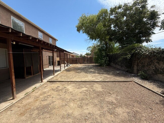 Building Photo - Charming 4-Bedroom, 3-Bathroom Home