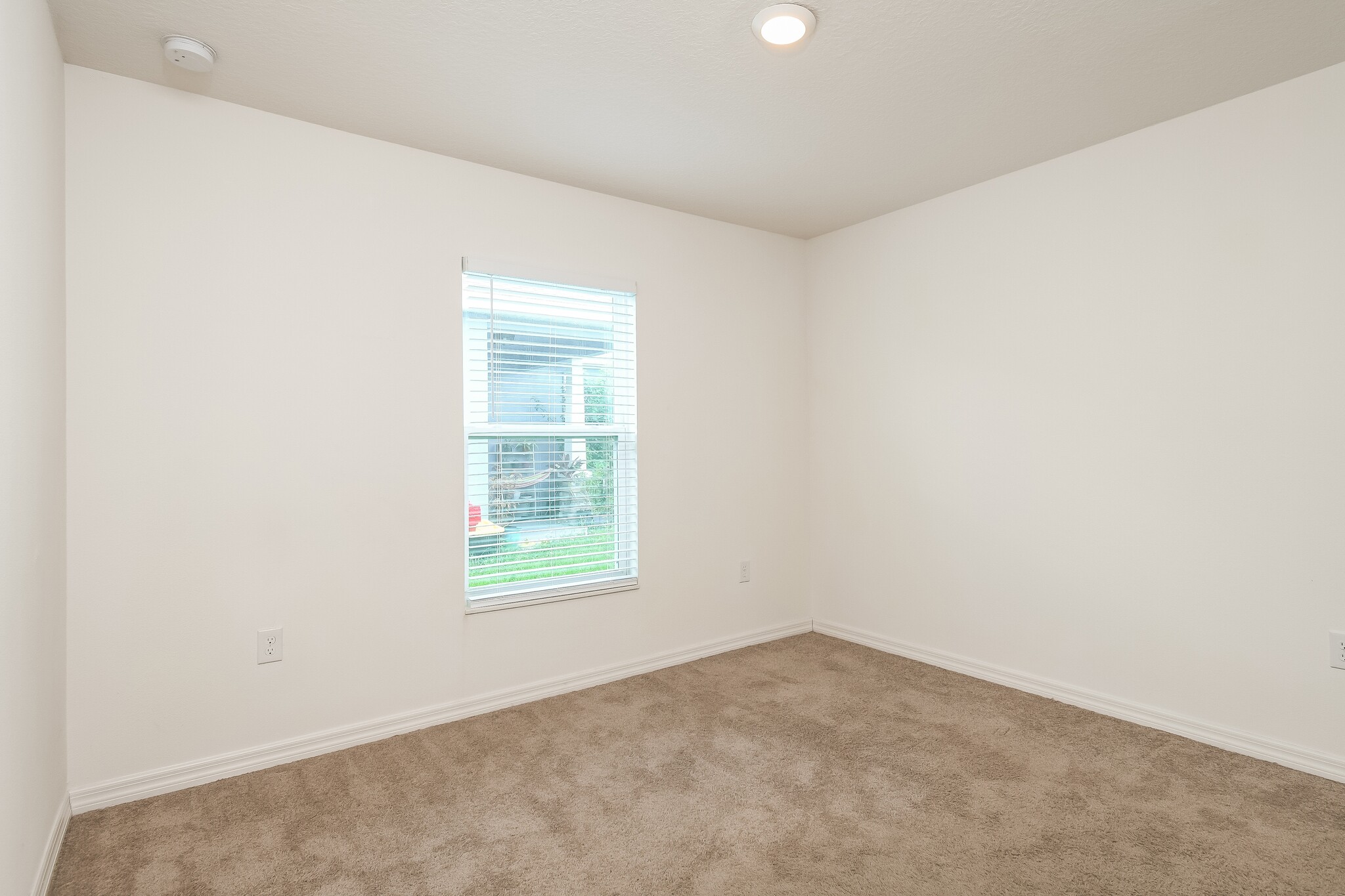 Building Photo - 497 Kensington View Dr