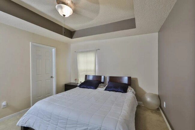 Building Photo - 16221 Bridgewalk Dr