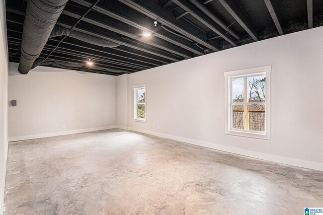 Building Photo - 1572 Forest Ridge Rd