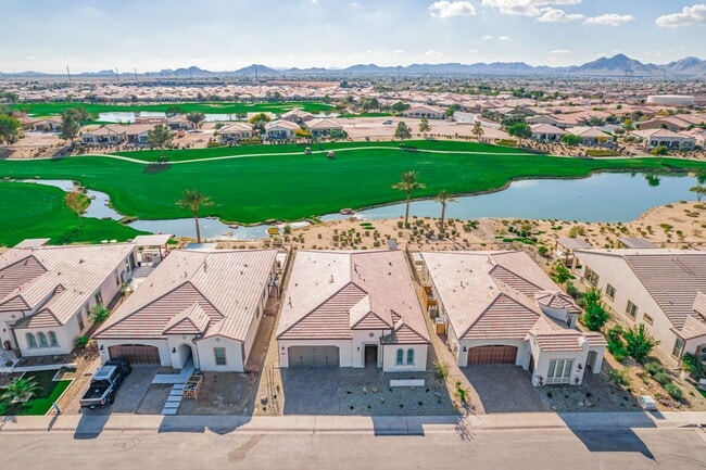 Building Photo - Luxury Rental in Queen Creek - Try Before You Buy