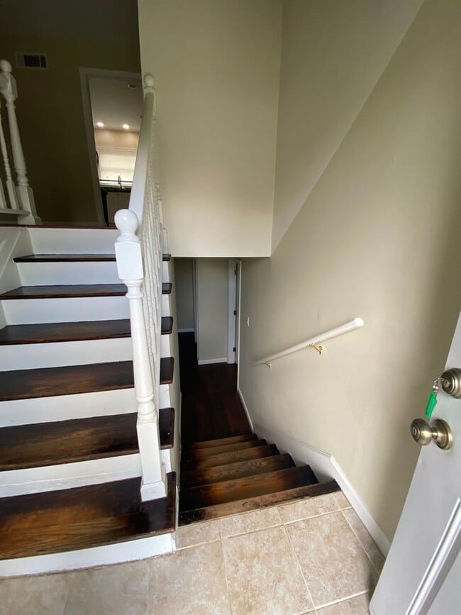 Building Photo - 241 Lafayette Ave