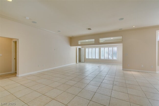 Building Photo - 10041 Woodhouse Dr